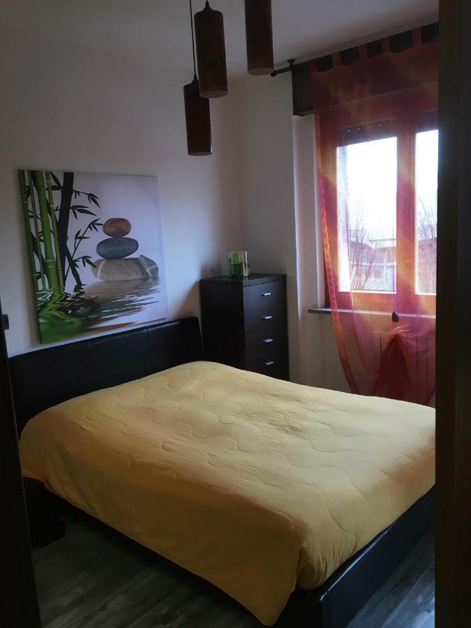 Accogliente Bilocale Appartement Novara Buitenkant foto